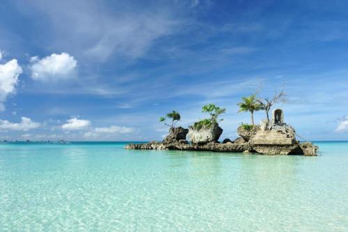 6 Days & 5 Nights Manila & Boracay, Philippines