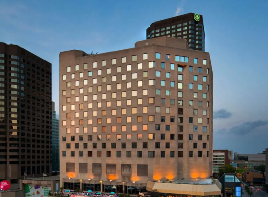 DoubleTree by Hilton Montreal or similar